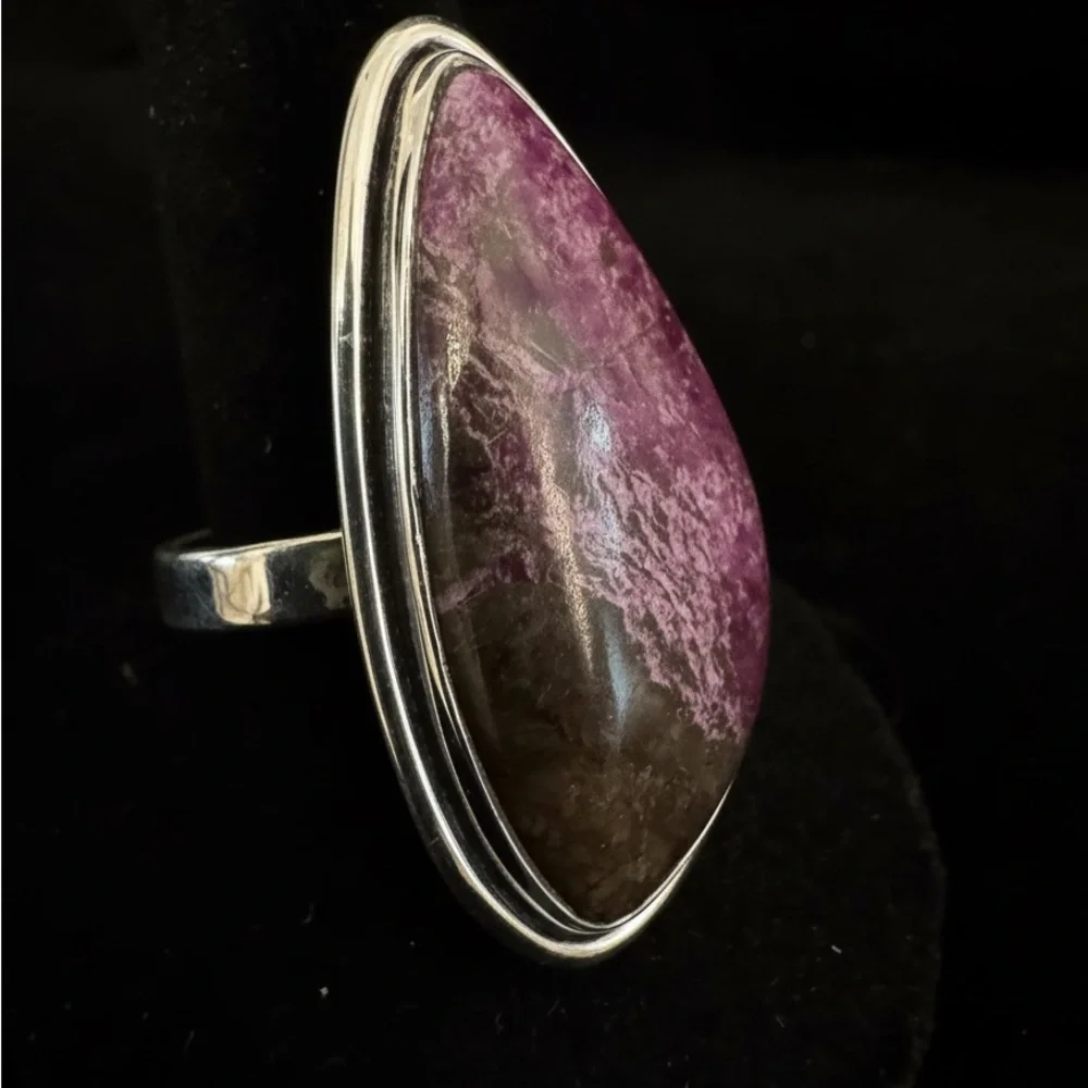 Sterling Silver and genuine stitchtite Teardrop Ring‎